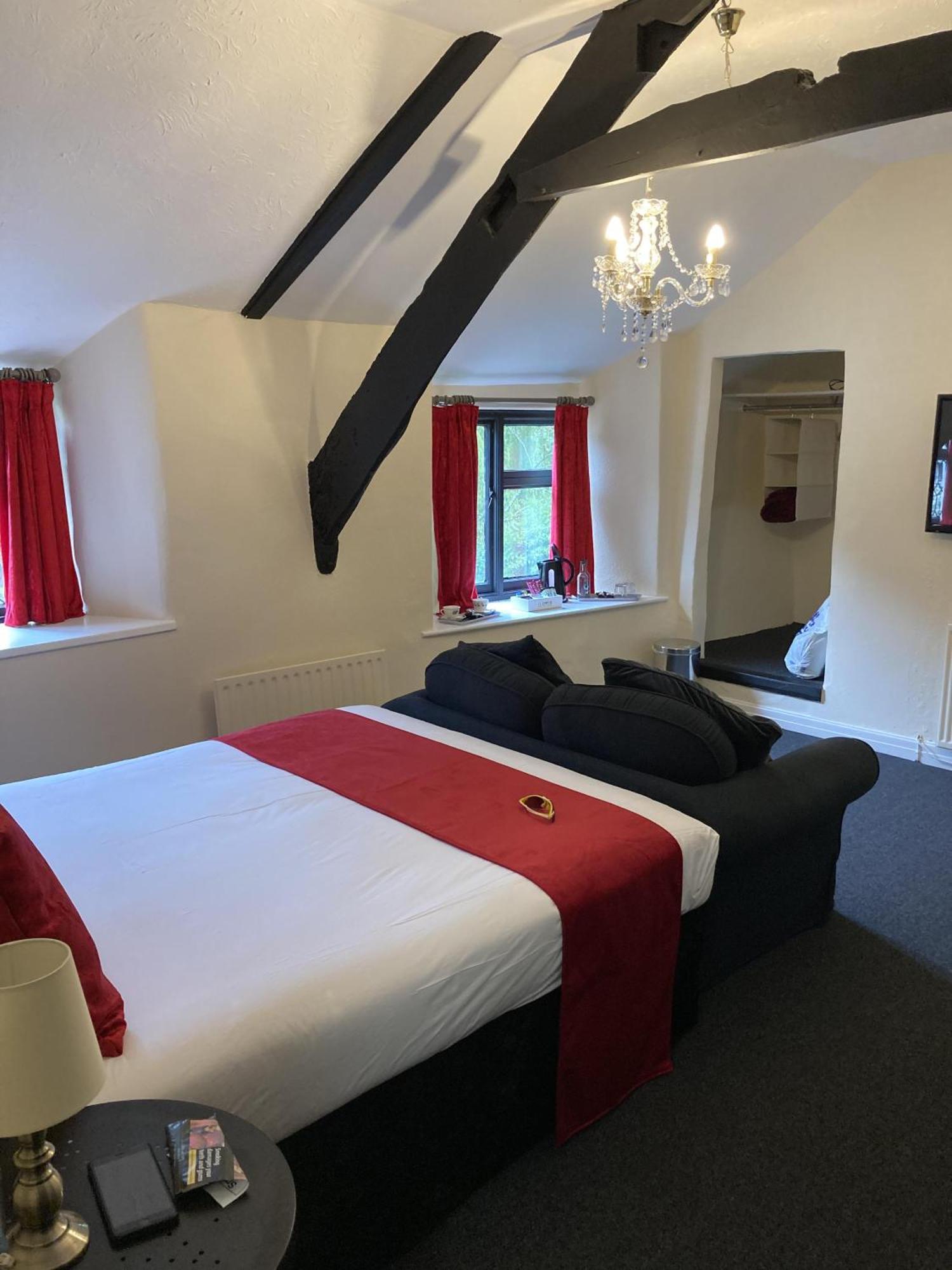 The Cridford Inn Trusham Room photo